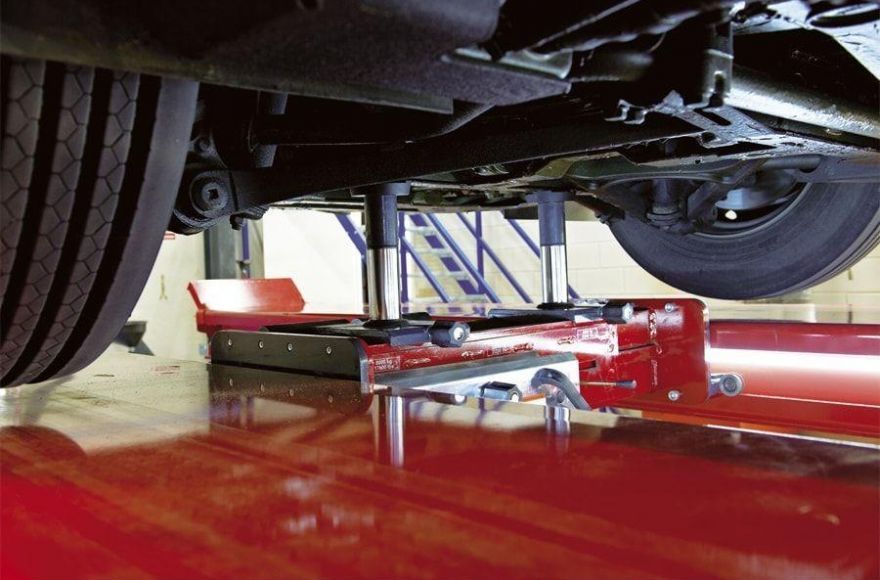 Stertil-Koni Jacking Beam 2